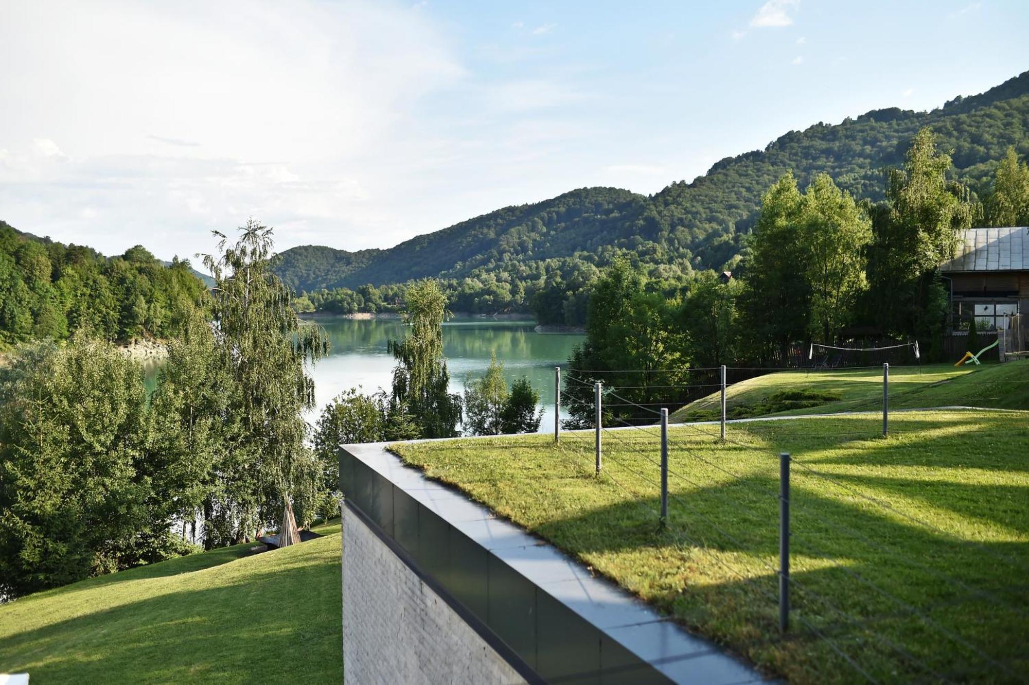 Pensiunea Atra Doftana Teşila Exterior foto